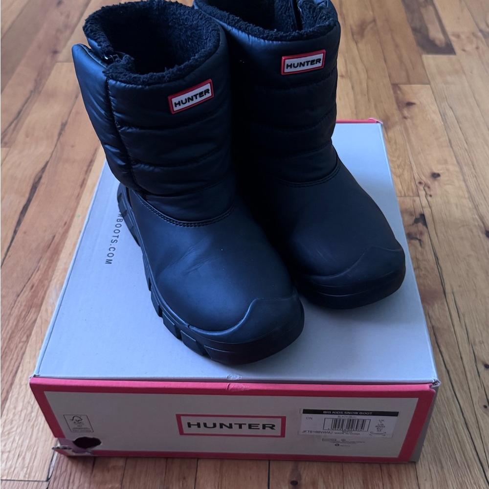 Hunter Big Kids Intrepid Lug Sole Insulated Snow Boots